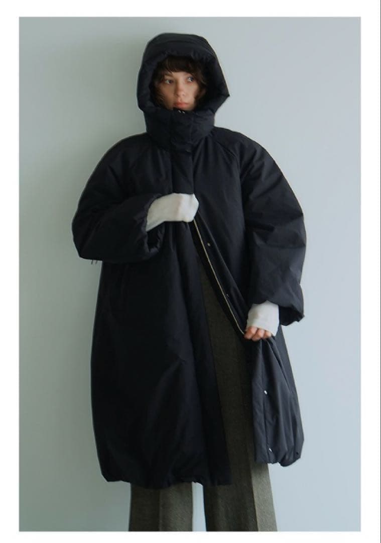 CLANEバルーンフーディロングダウンコート