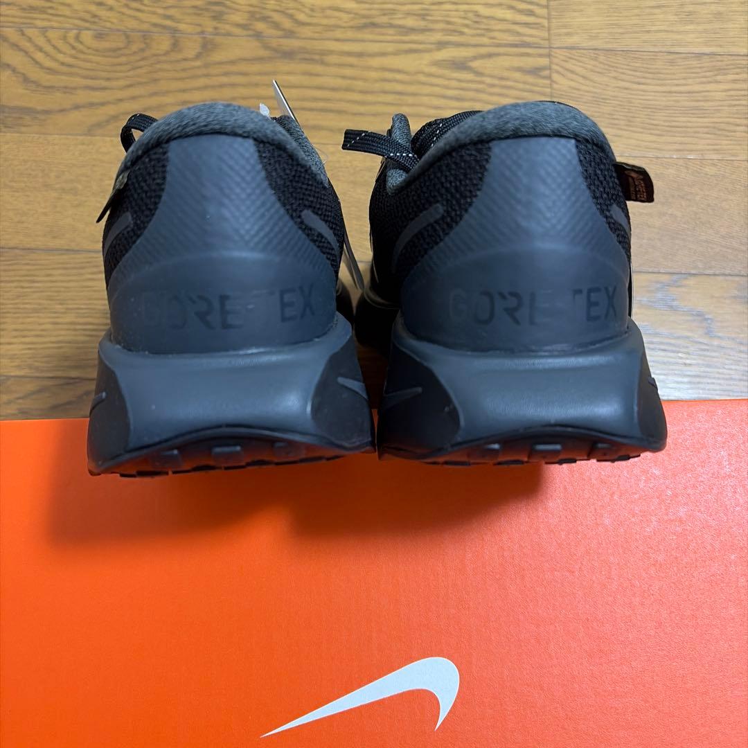ナイキ　モティバ　GORE-TEX ウォーキング・ランニングシューズ　24cm