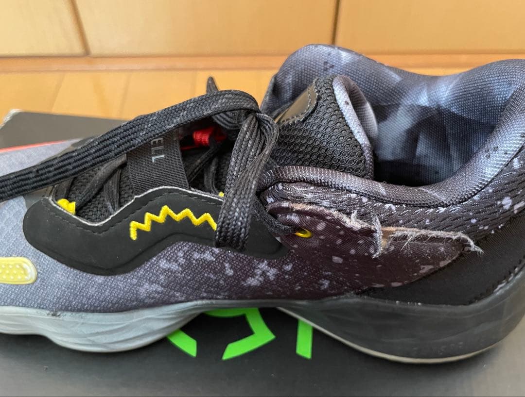 【レア】adidas D.O.N. Issue 3 XBOXコラボバッシュ