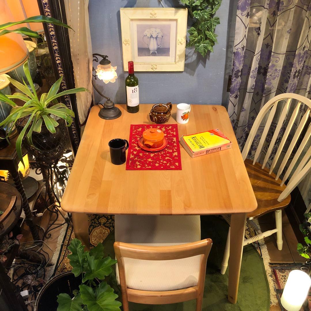 極美品　アルダー　ソリッド　テーパードレッグ　コンパクト　ダイニングテーブル