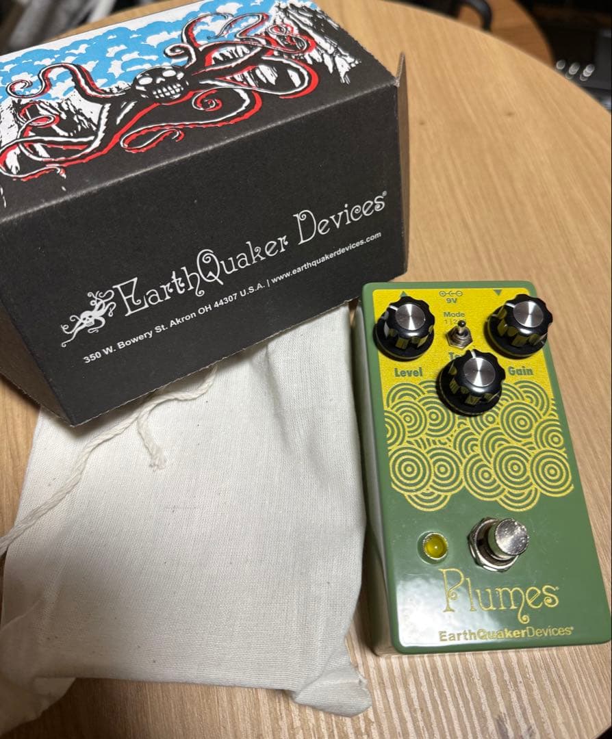 ギター EarthQuakerDevices Plumes