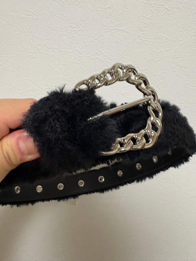 オンライン公式完売品　afb ファーベルト 黒 Mサイズ