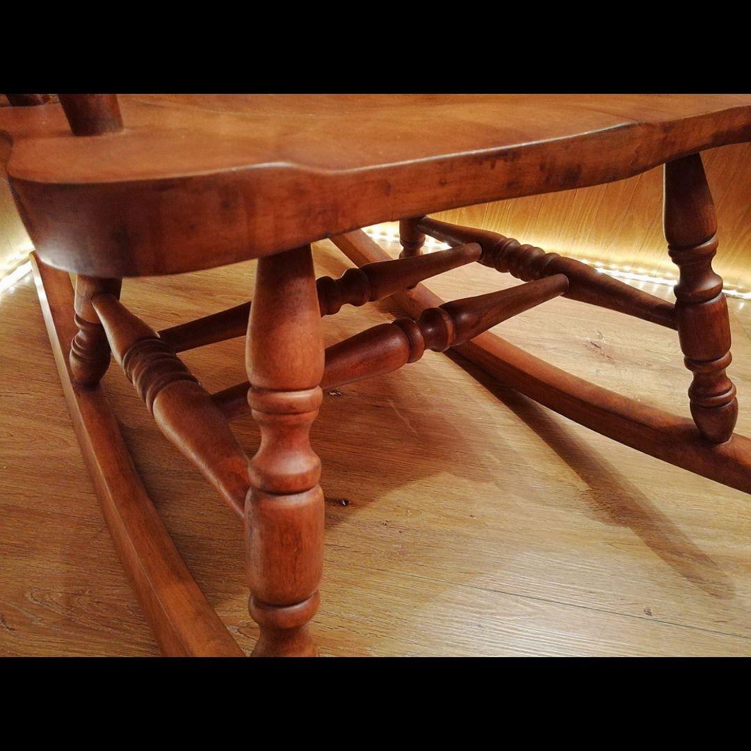 米国アンティーク　ロッキングチェア　大きめ　無垢材　アメリカ