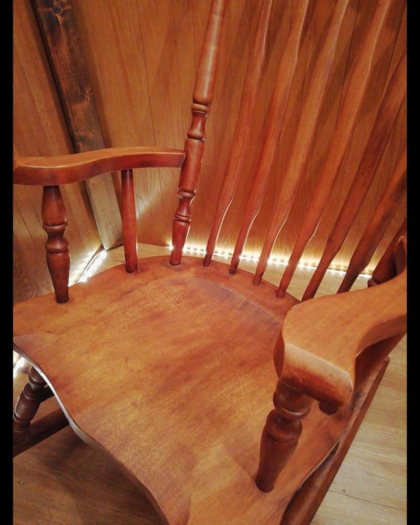 米国アンティーク　ロッキングチェア　大きめ　無垢材　アメリカ