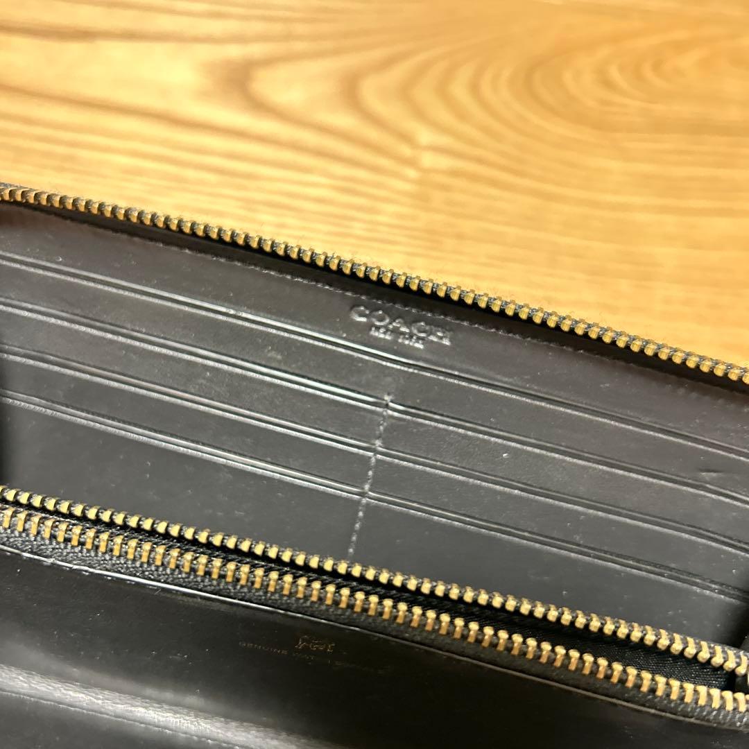 コーチ　ウォーターバッファロー　ラウンドジップロングウォレット