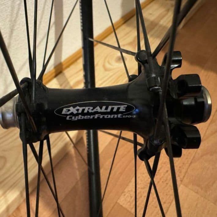 1300g程度 軽量ホイール 最軽量ハブ EXTRALITE CYBERハブ