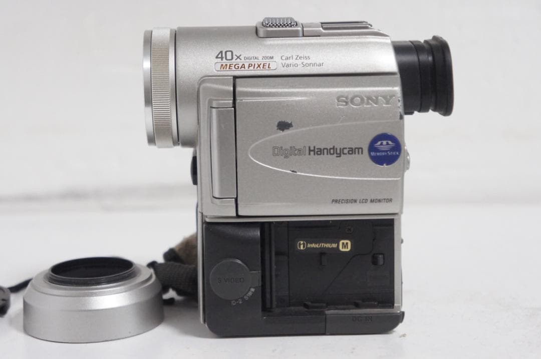 動作品★SONY　DCR PC100 MiniDv ビデオカメラ 714