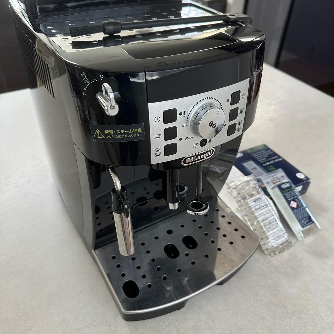 デロンギ全自動コーヒーマシン マグニフィカS ブラック 除石灰剤付き