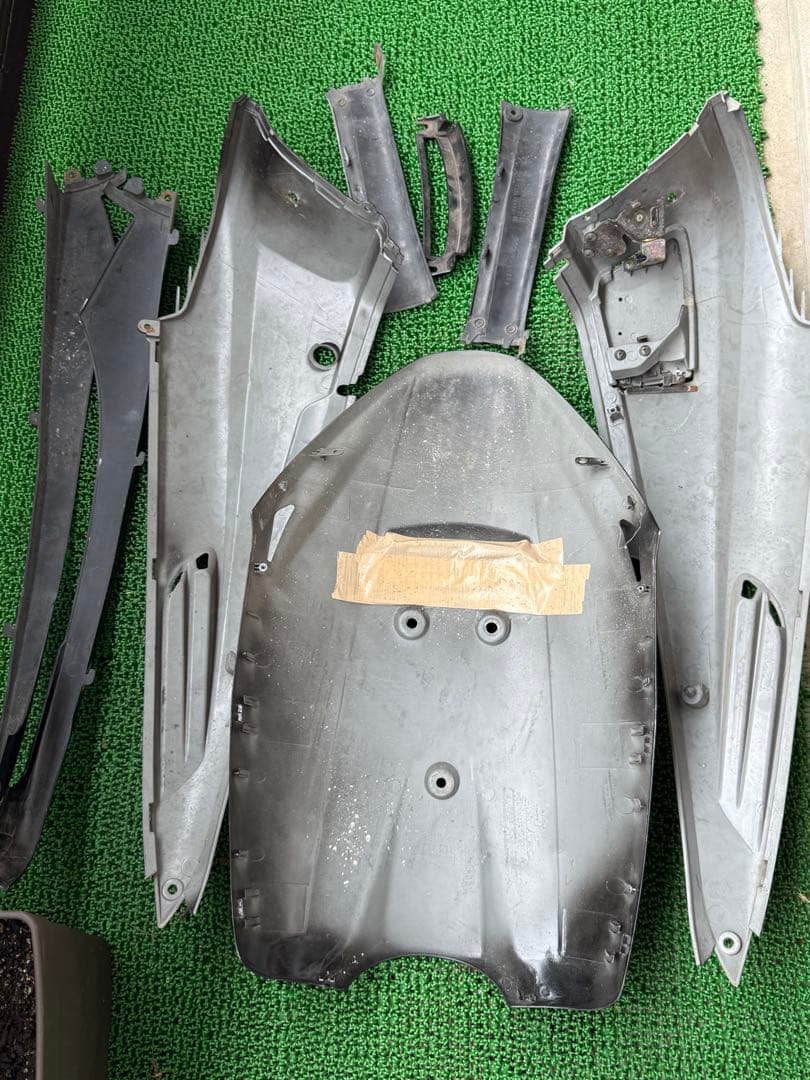 アドレスv100 CE11A 外装内装 センタースタンド シートフルセット