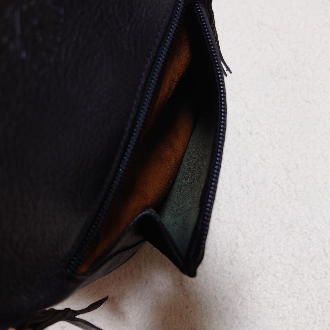 美品　IL BISONTE イルビゾンテ ボディバッグ ブラック レザー