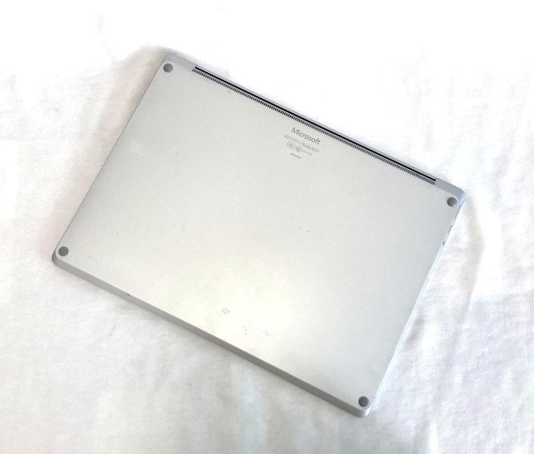 美品 13型 Surface Laptop 薄型 タッチパネル マイクロソフト