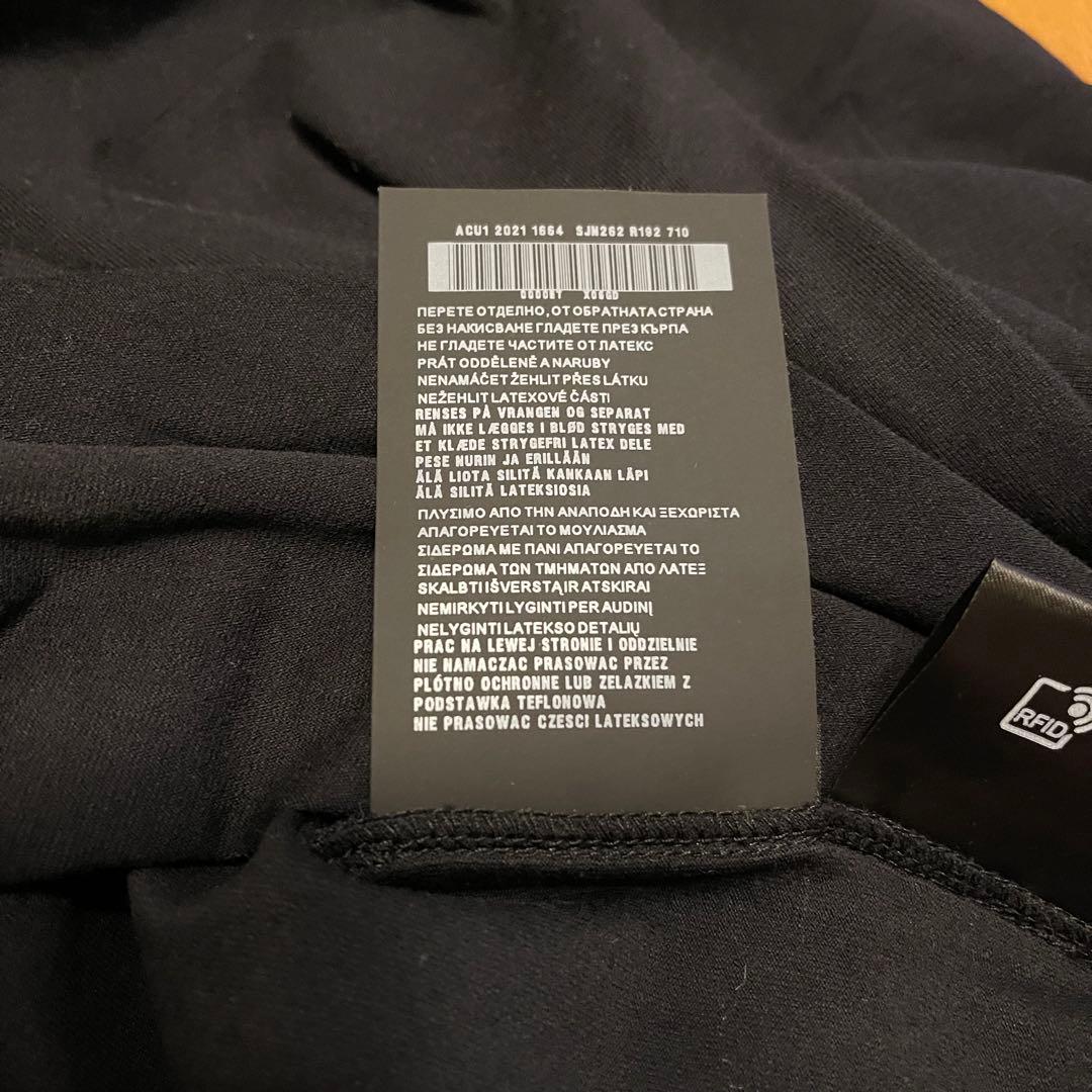 匿名配送 USED プラダ PRADA 長袖 Tシャツ