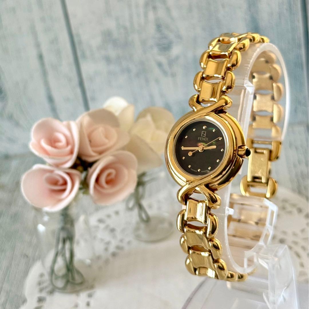 【希少】FENDI フェンディ 腕時計 700L ブラウン シェル ゴールド