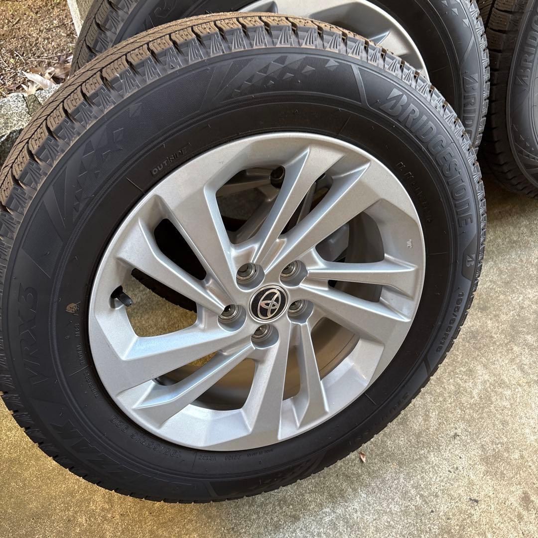 トヨタ　ライズ　ハイブリッド　スタッドレス　プリジストン　195/65/16