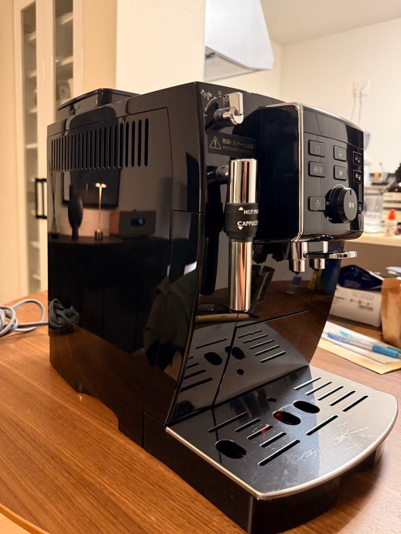 デロンギ マグニフィカS 動作確認済 ミルクジャグ付 ECAM23120BN