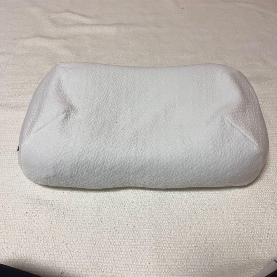 【美品】ヒツジのいらない枕 極柔　専用カバー付き