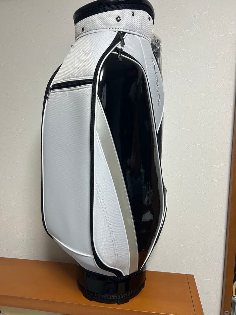 大幅値下げ中！　Kasco MR-1108 ゴルフバッグ ホワイト/ブラック