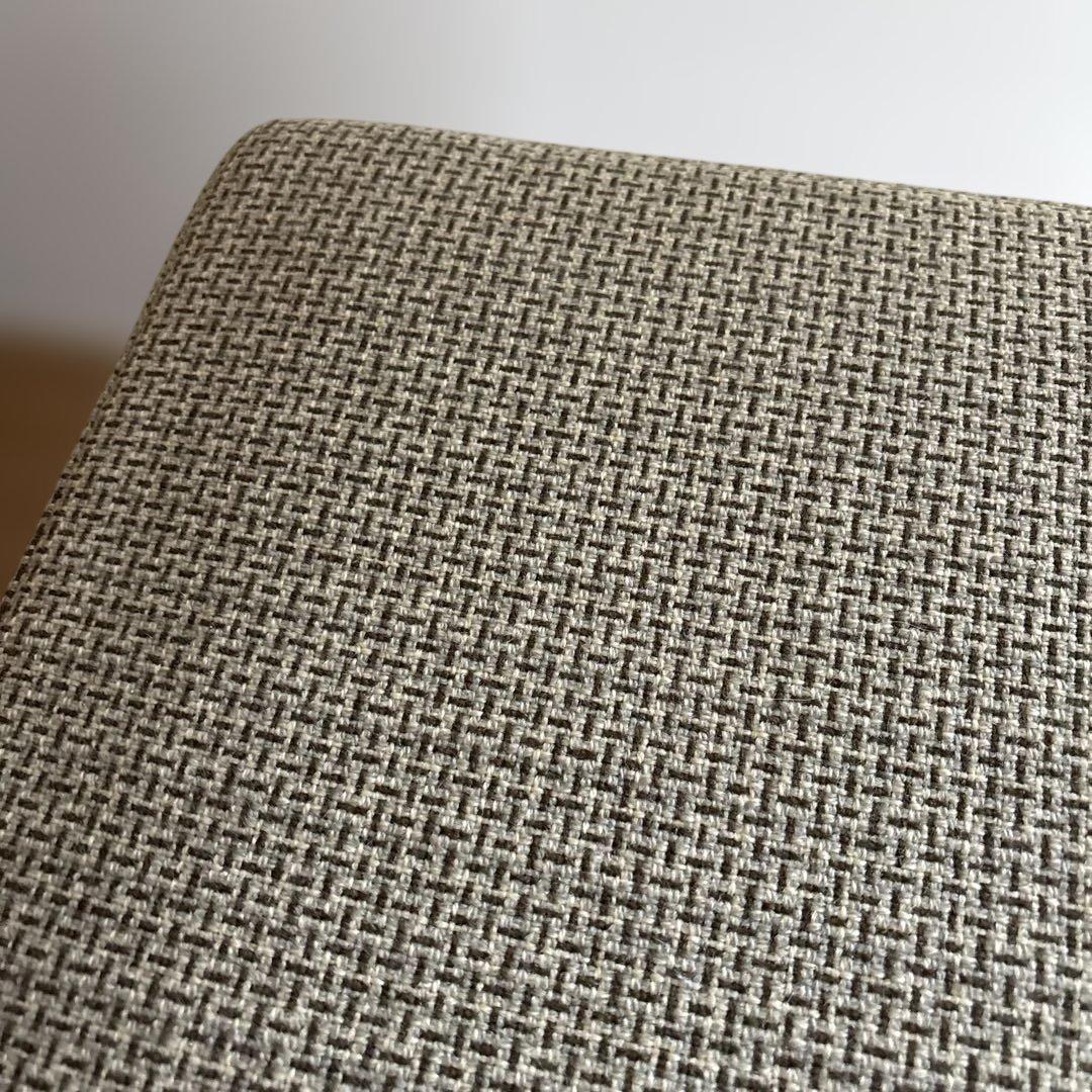 専用です！取置中。ベージュグリーン系の布製四角スツール