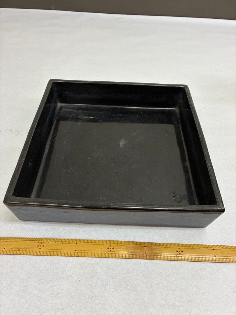 黒い四角形の水盤　花器 陶器
