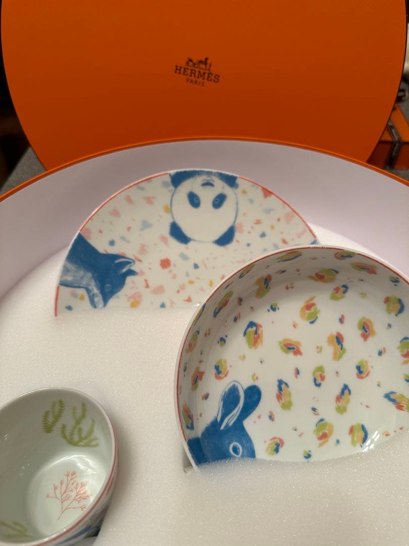 エルメスパンダ食器お皿カップ三点セット子供食器新品未使用