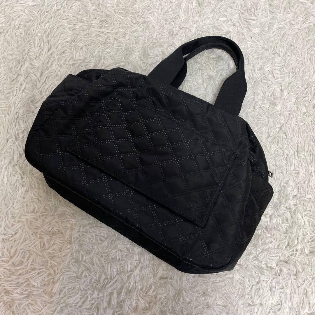 美品　マリークワント　ピンソニックキルトデイジー ライトボストンバッグ 黒