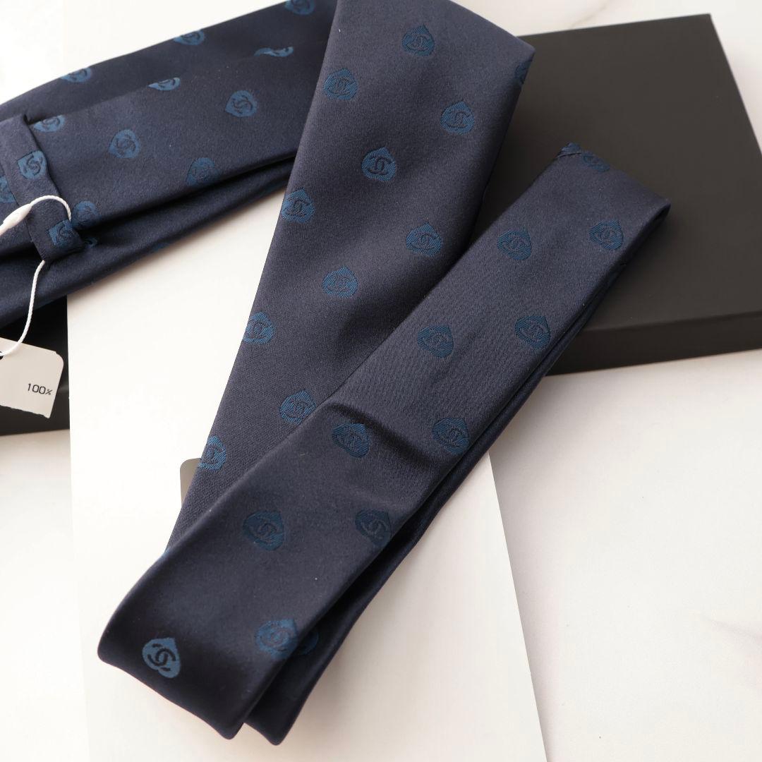 未使用 シャネル CHANEL ネイビー ロゴパターン ネクタイ