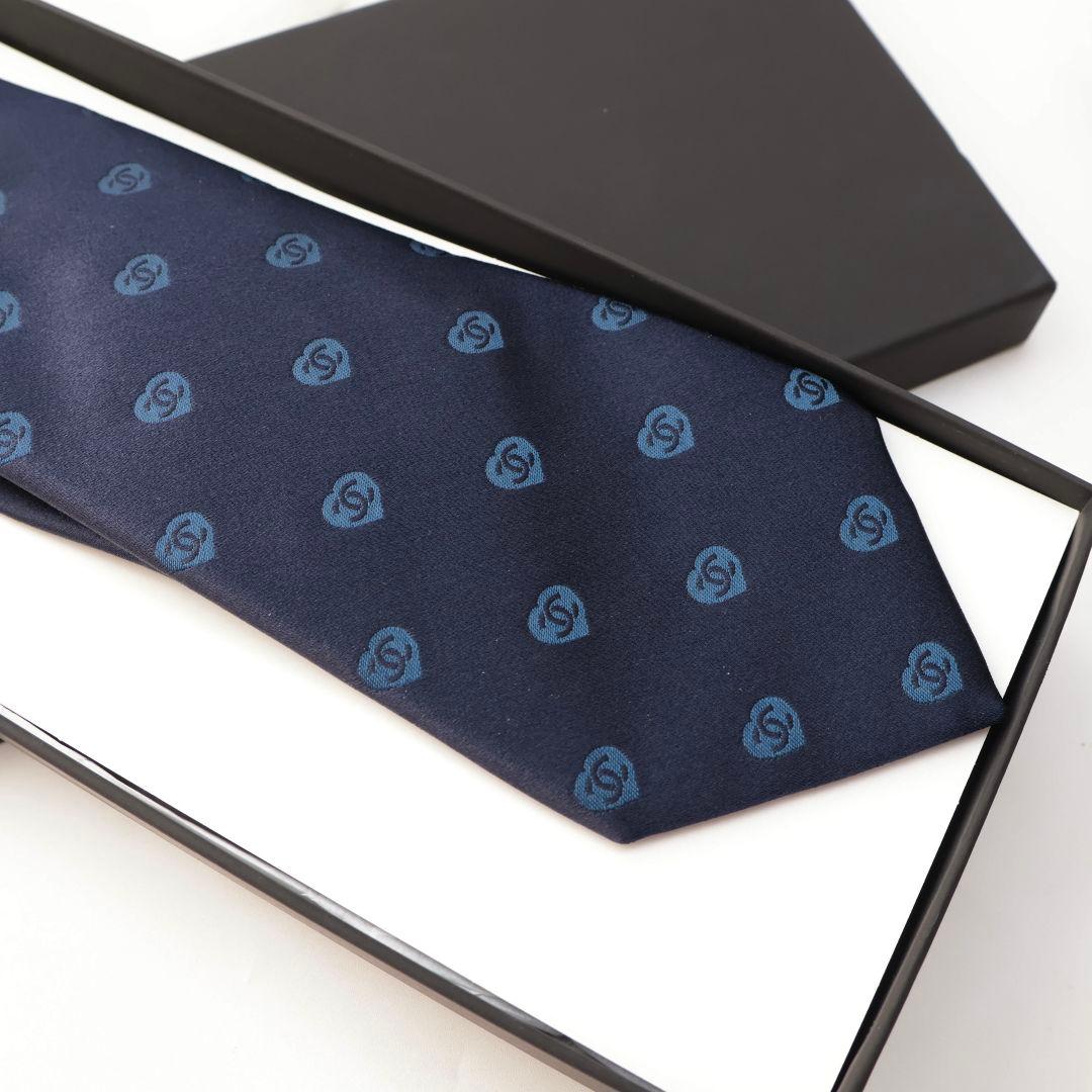 未使用 シャネル CHANEL ネイビー ロゴパターン ネクタイ