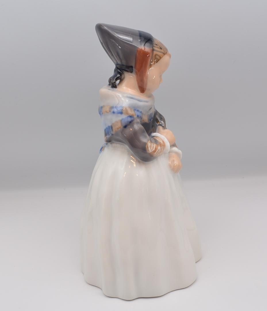 アマー島の少女　＃1251　No.3　★ロイヤルコペンハーゲン　デンマーク　絶版