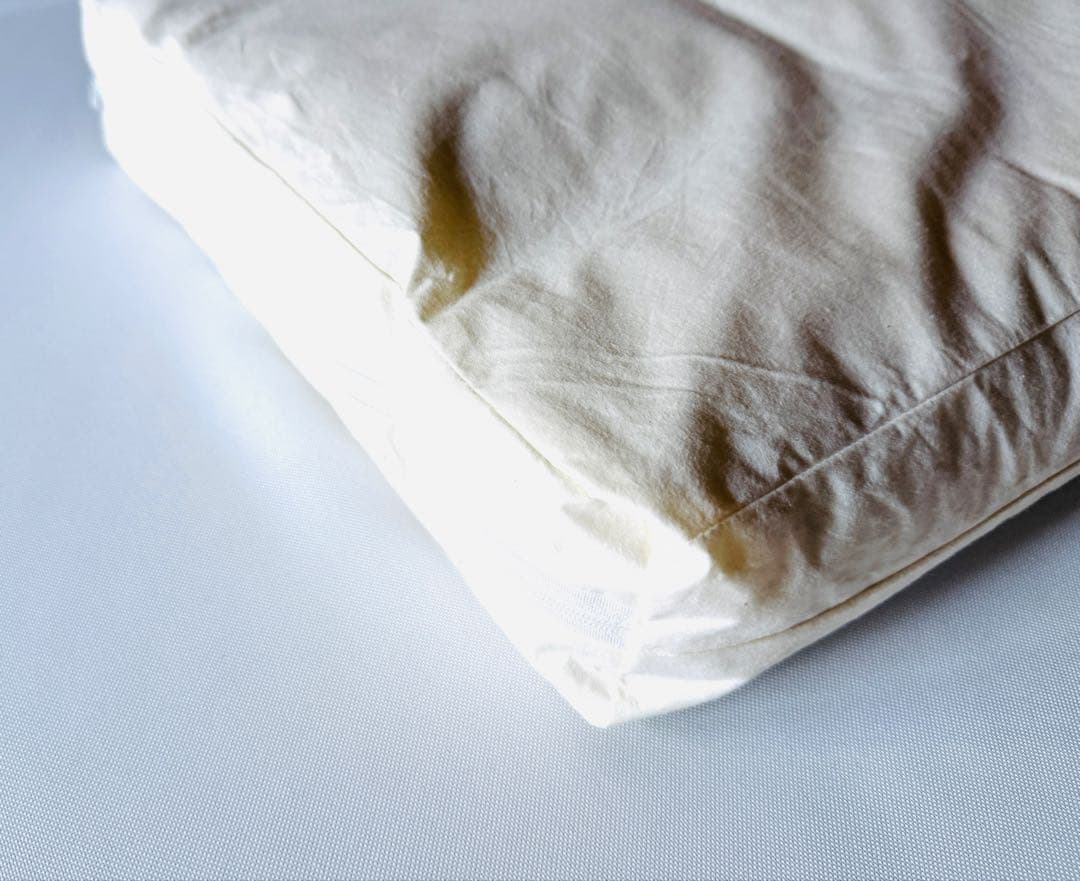 夜が短く感じるほど、深く眠りを！ IWATAのキャメルピロー