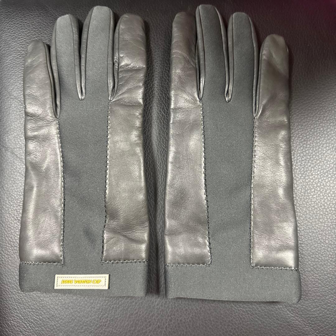 値下げしました‼️LOUIS VUITTON CUP 手袋 黒とグレー