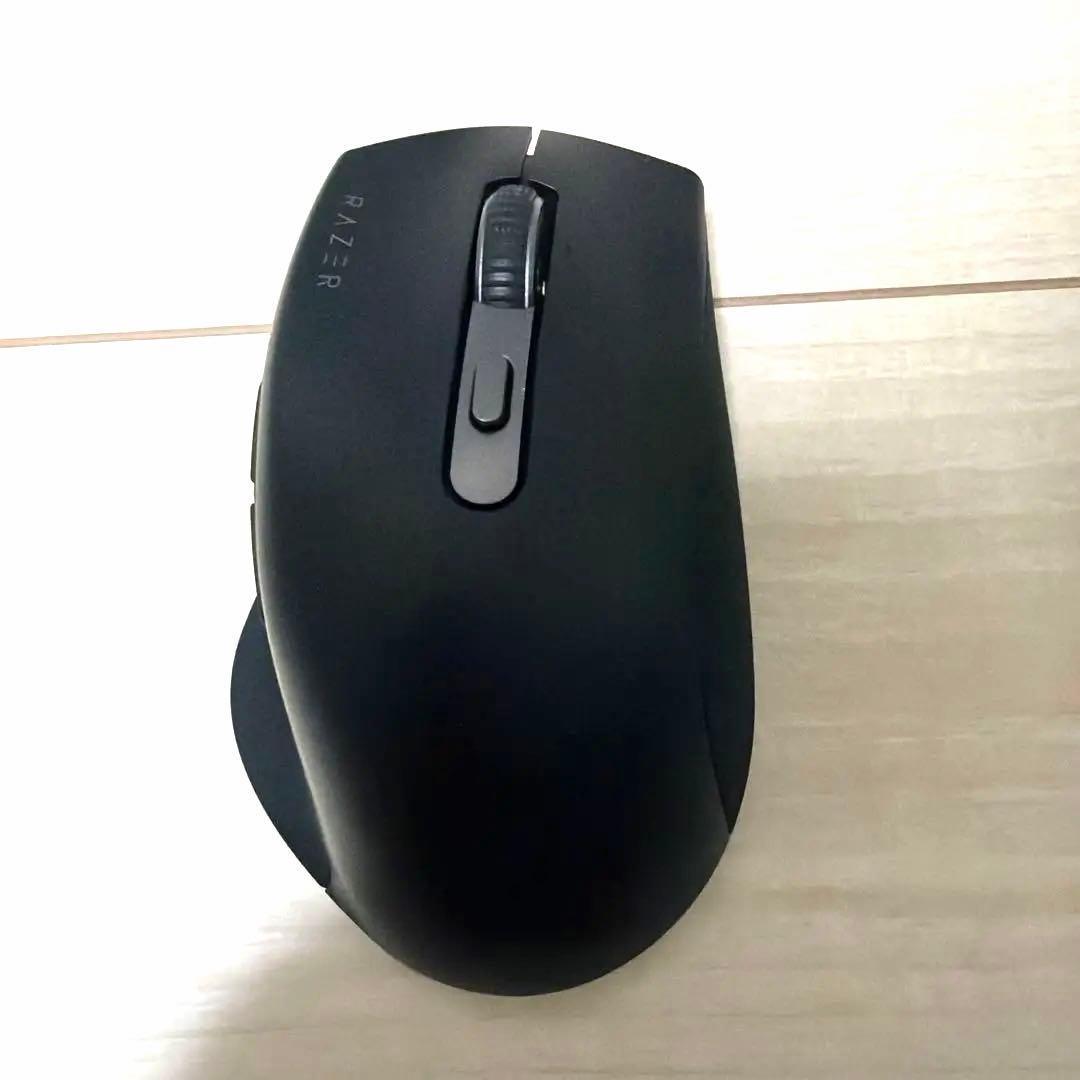お*ぢ様 美品 即発送 Razer Pro Click V2 ワイヤレスマウス