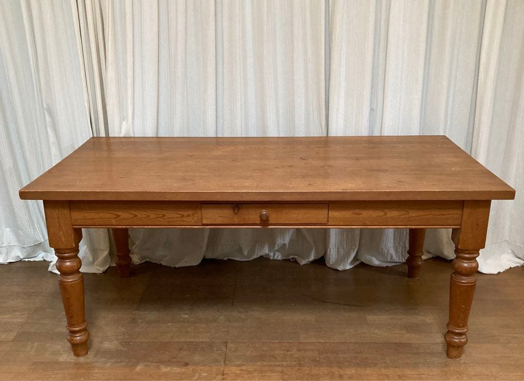 ペニーワイズ　ダイニングテーブル　172cm