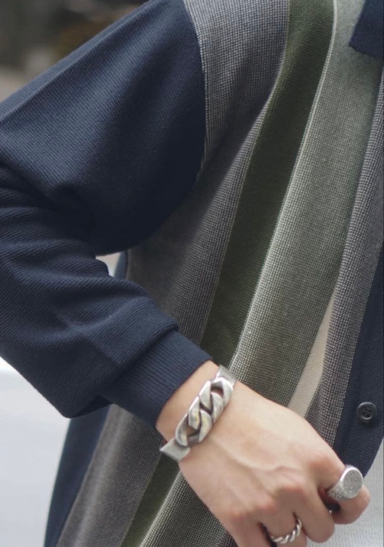 トップス Time is on LINKS FRONT PANEL