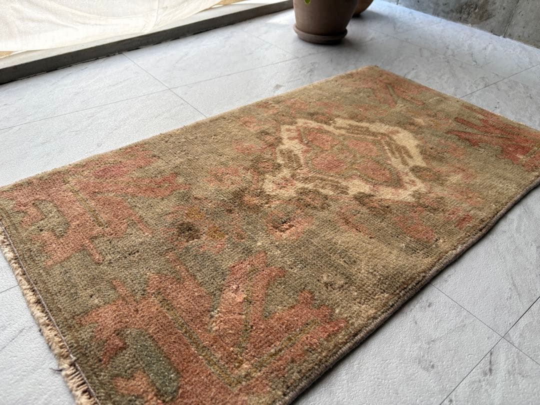 No.5 トルコヴィンテージラグ　73cm×40cm