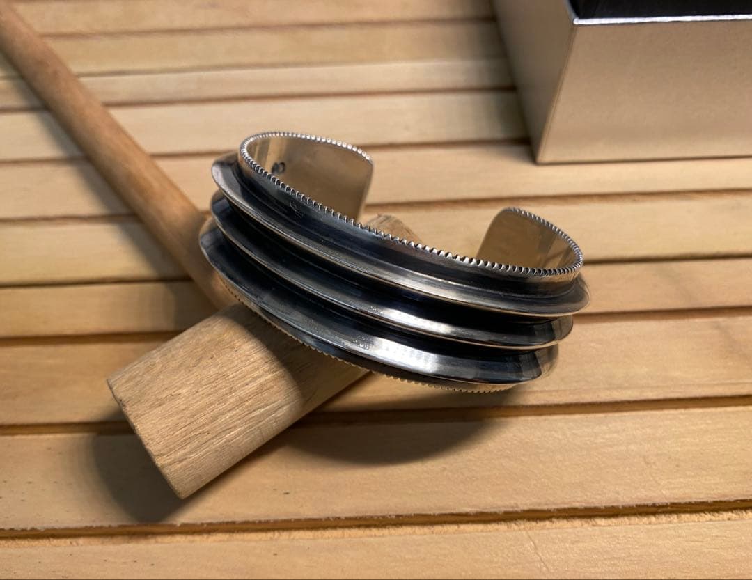 コディーサンダーソンTriple Blade Wire Coin Edge