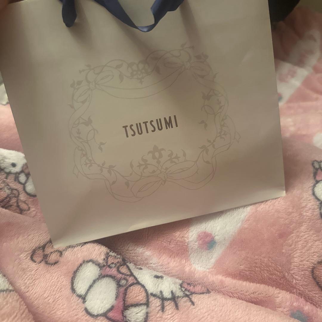 TSUTSUMIキュービックピアス