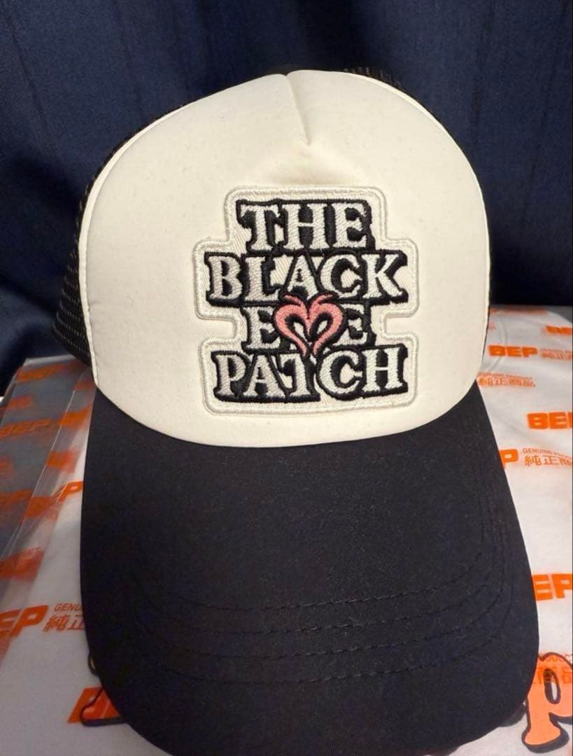 THE BLACK PATCH トラッカーハット