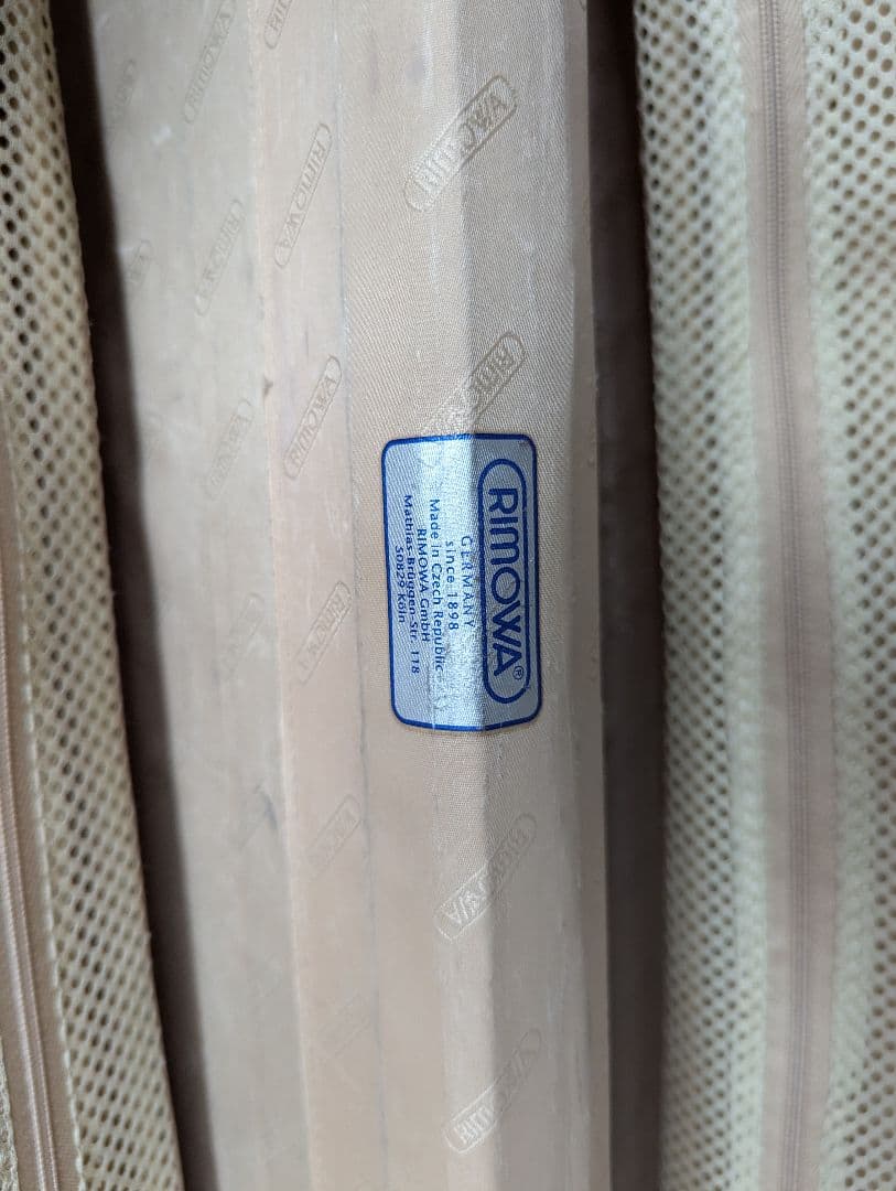 RIMOWA　73㍑　スーツケース　※ステッカー跡多数