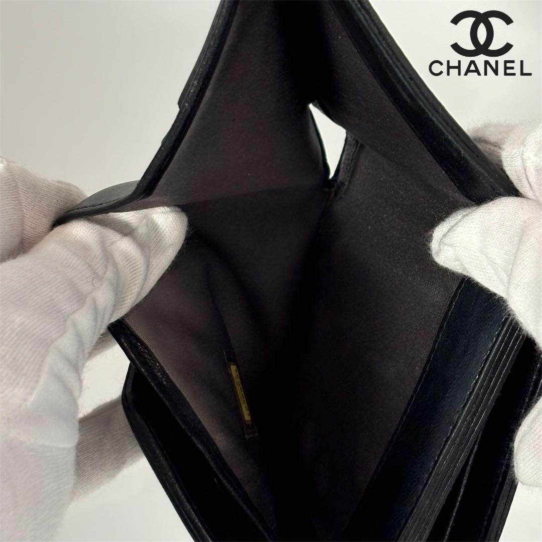 A128 CHANEL 【かなり美品】カメリア コンパクト 三つ折り財布 黒