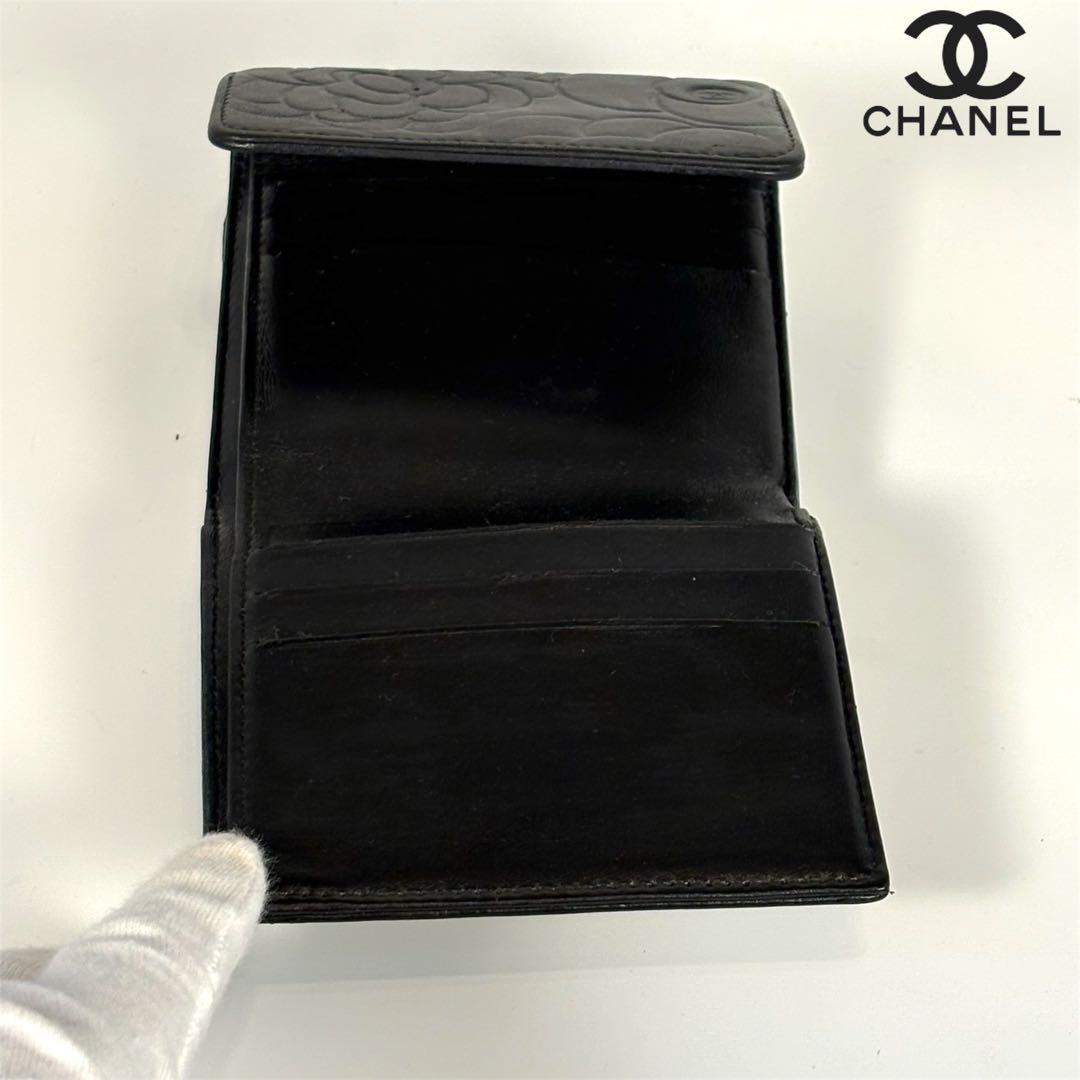 A128 CHANEL 【かなり美品】カメリア コンパクト 三つ折り財布 黒