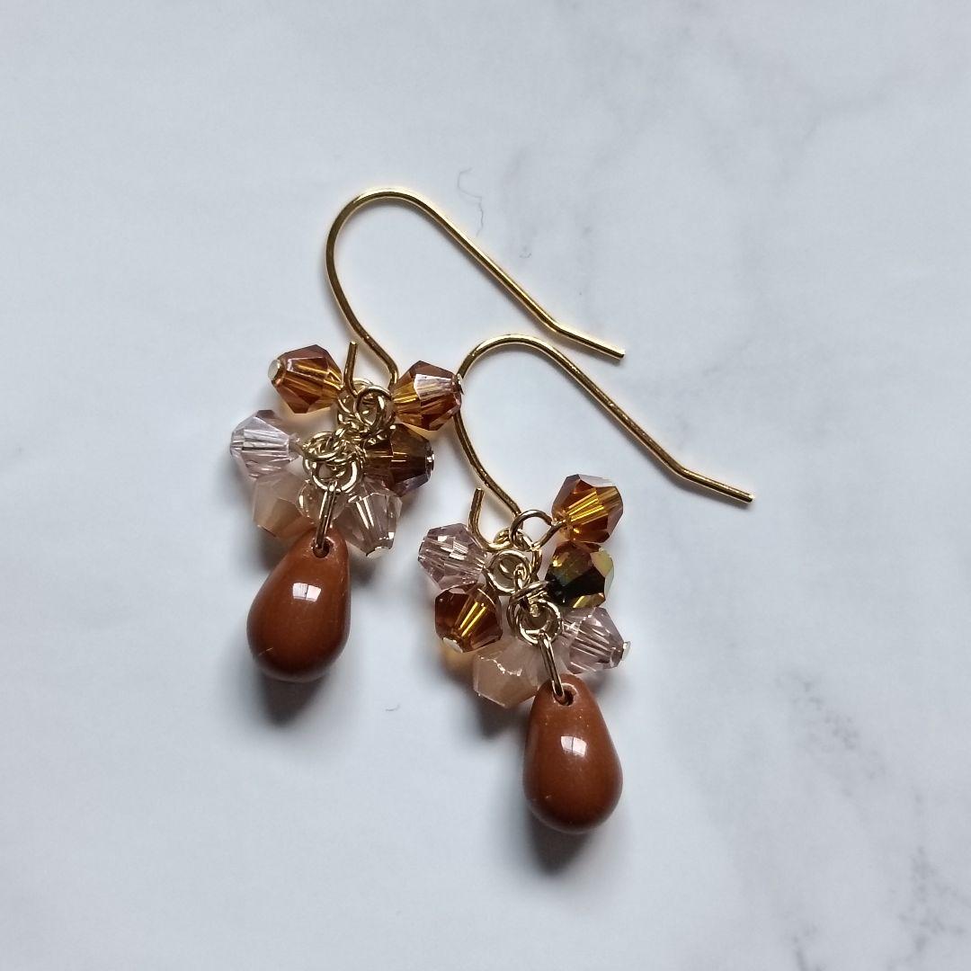 No.452 チェコドロップビーズのピアス ハンドメイド