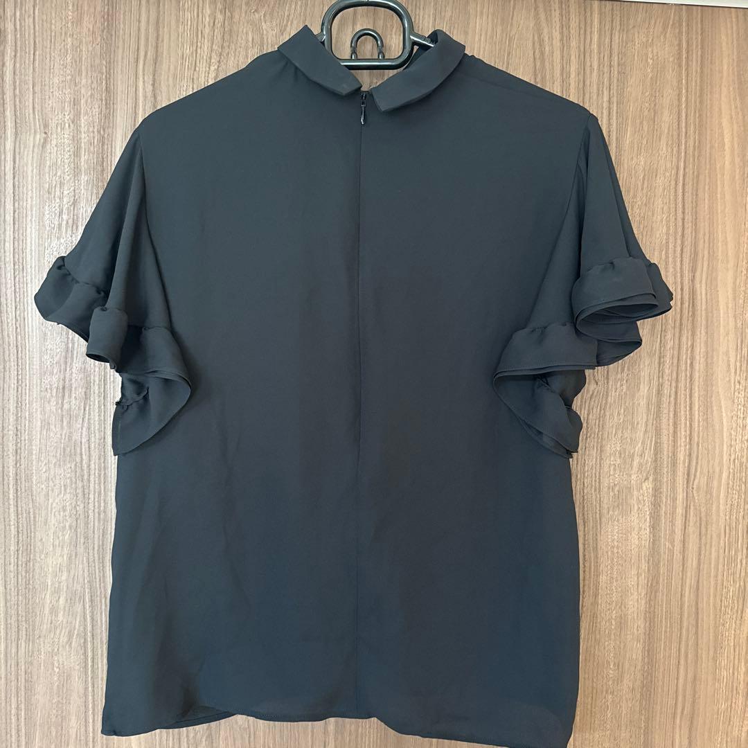 ヨーコチャン ラッフルスリーブポイントカラーブラウス