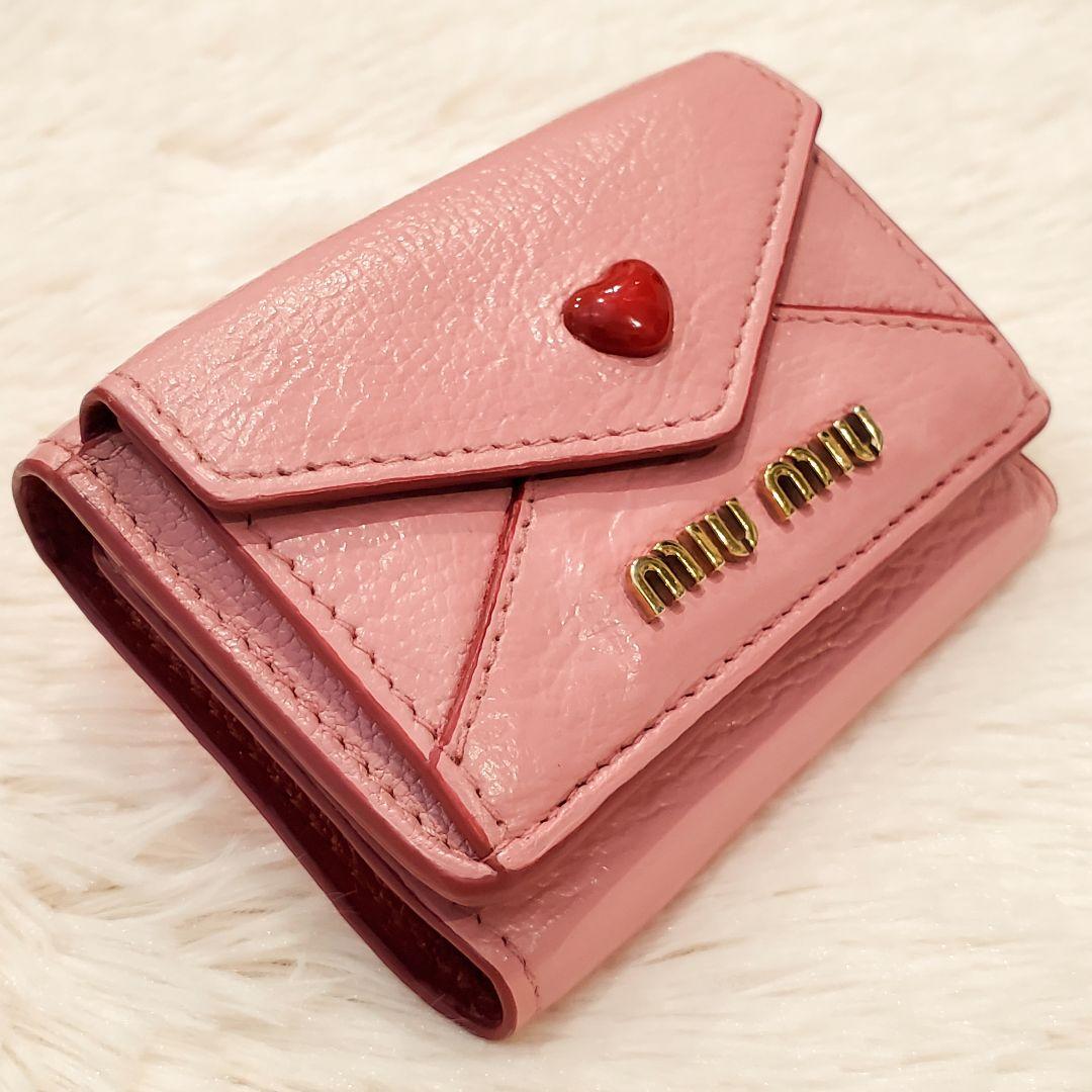 miu miu　3つ折り財布　ラブレター　マドラスラブ　ピンク　ミュウミュウ