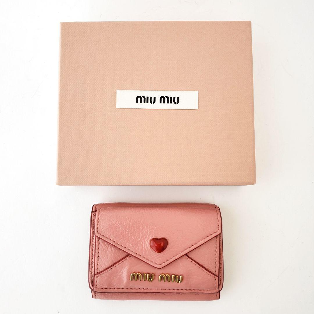 miu miu　3つ折り財布　ラブレター　マドラスラブ　ピンク　ミュウミュウ