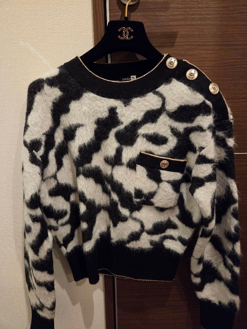シャネル アルパカ ブラック ホワイト CCボタン セーター プルオーバー