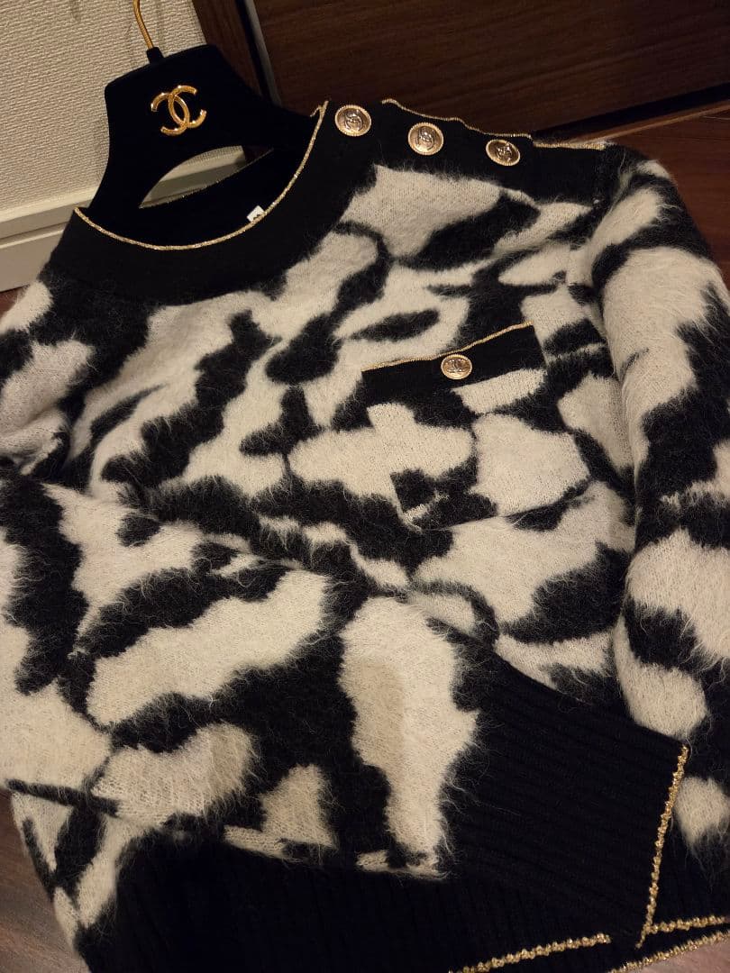 シャネル アルパカ ブラック ホワイト CCボタン セーター プルオーバー