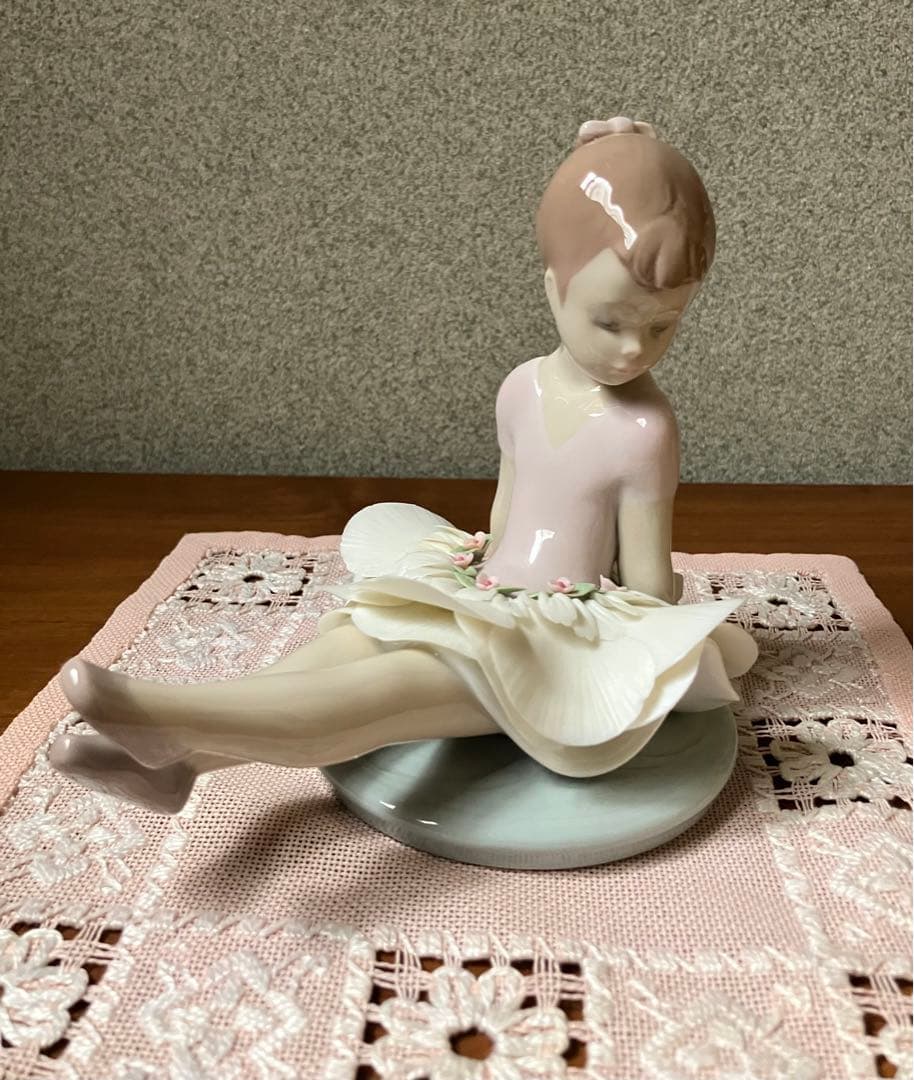 ★VV★ リヤドロ　バレエ　女の子2体　少女　子供　お花のスカート