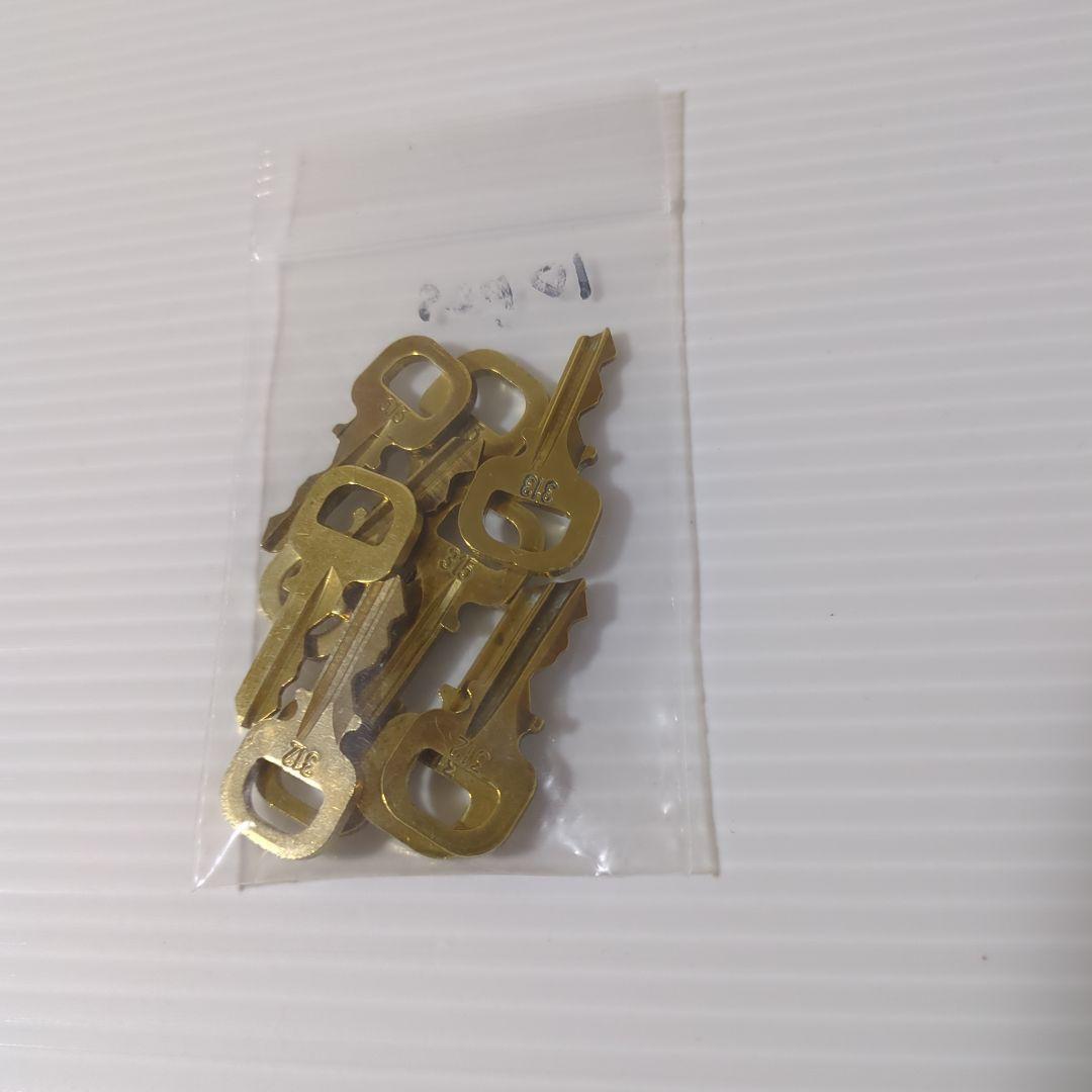 ルイヴィトン　パドロックキー　まとめ売り40本!!