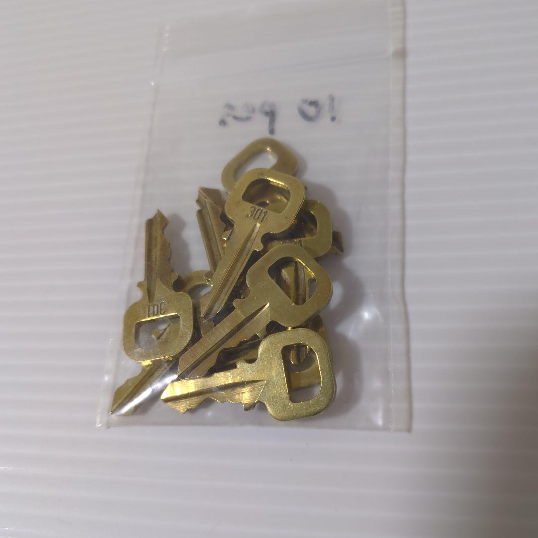 ルイヴィトン　パドロックキー　まとめ売り40本!!