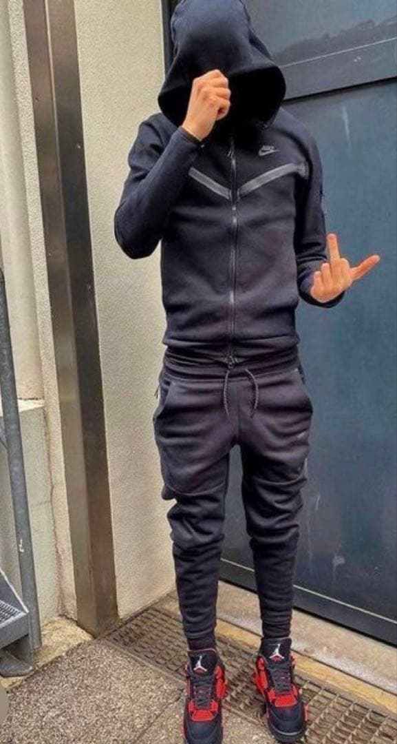 Nike ブラック テックフリース